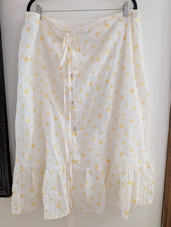 Forever 21 Dresses & Skirts - Forever 21 Daisy Eyelet Cottagecore Beachy Skirt XXL 2XL Cotton